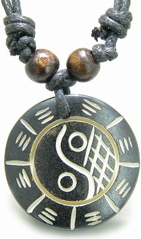 Amulet Original Tibetan Yin Yang BA GUA Balance Powers Magic Pendant Necklace