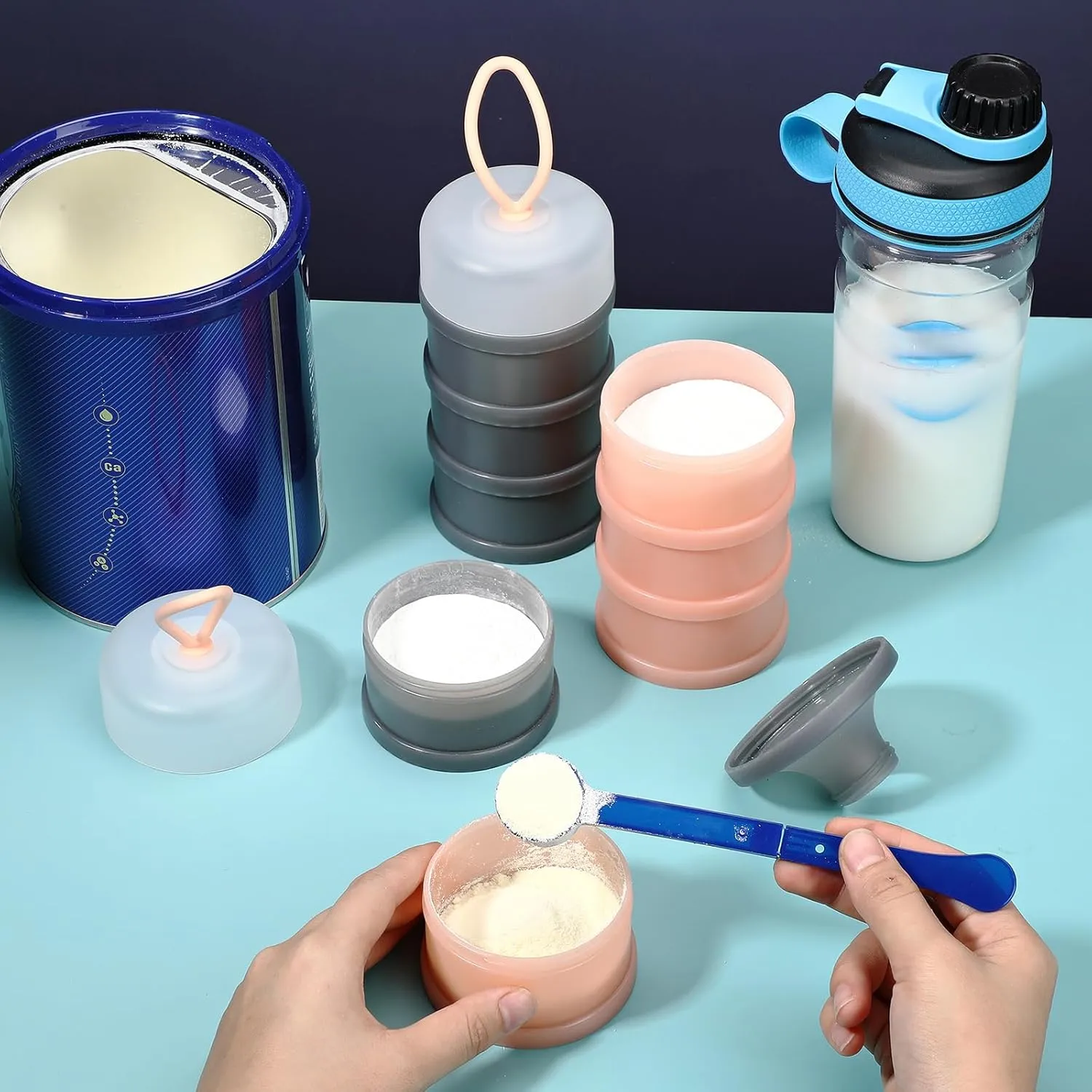 Baderke 2 Pcs Protein Powder Container with Funnels Stand, 4 Stackable Leakproof Protein Powder Dispenser, Portable Keychain Powder Container for Workout, Fitness, Travel