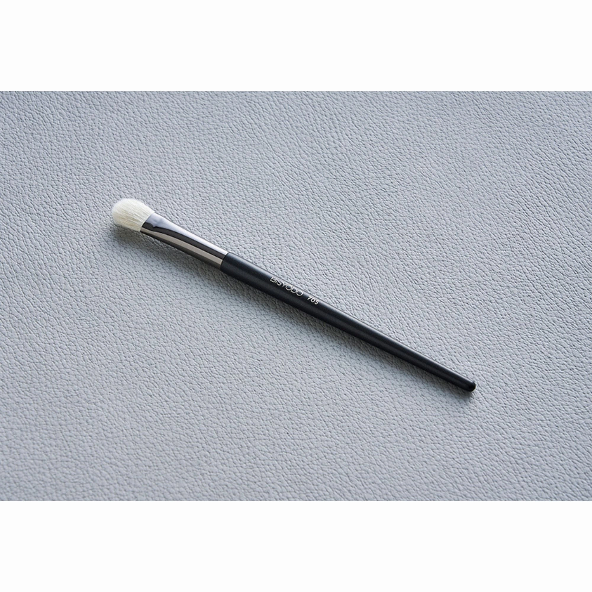 Bisyodo T-705 Eyeshadow Brush, Tsumugi Series
