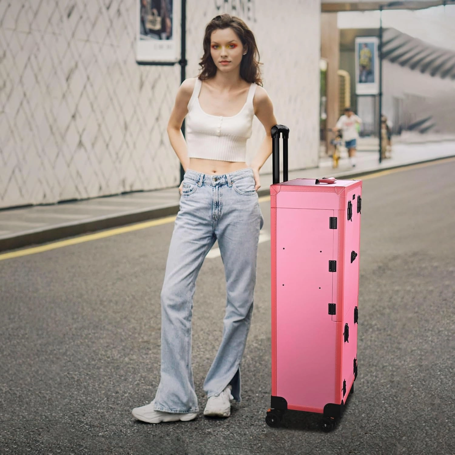 BYOOTIQUE Pink Rolling Makeup Case Trolley Lockable with Mirror Light Pro Large Cosmetic