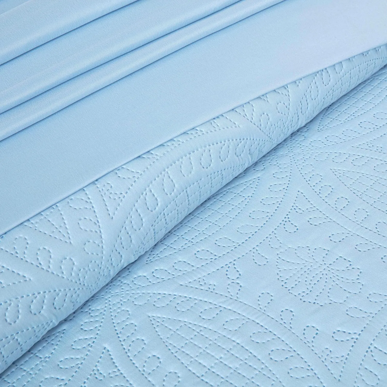 Chezmoi Collection Liam Chambray Blue Queen Size Bed in a Bag Comforter Set - 7 Pieces Coin Pattern Lightweight Comforter with Bed Sheets, Pillowcases & Shams Bedding Set for All Seasons