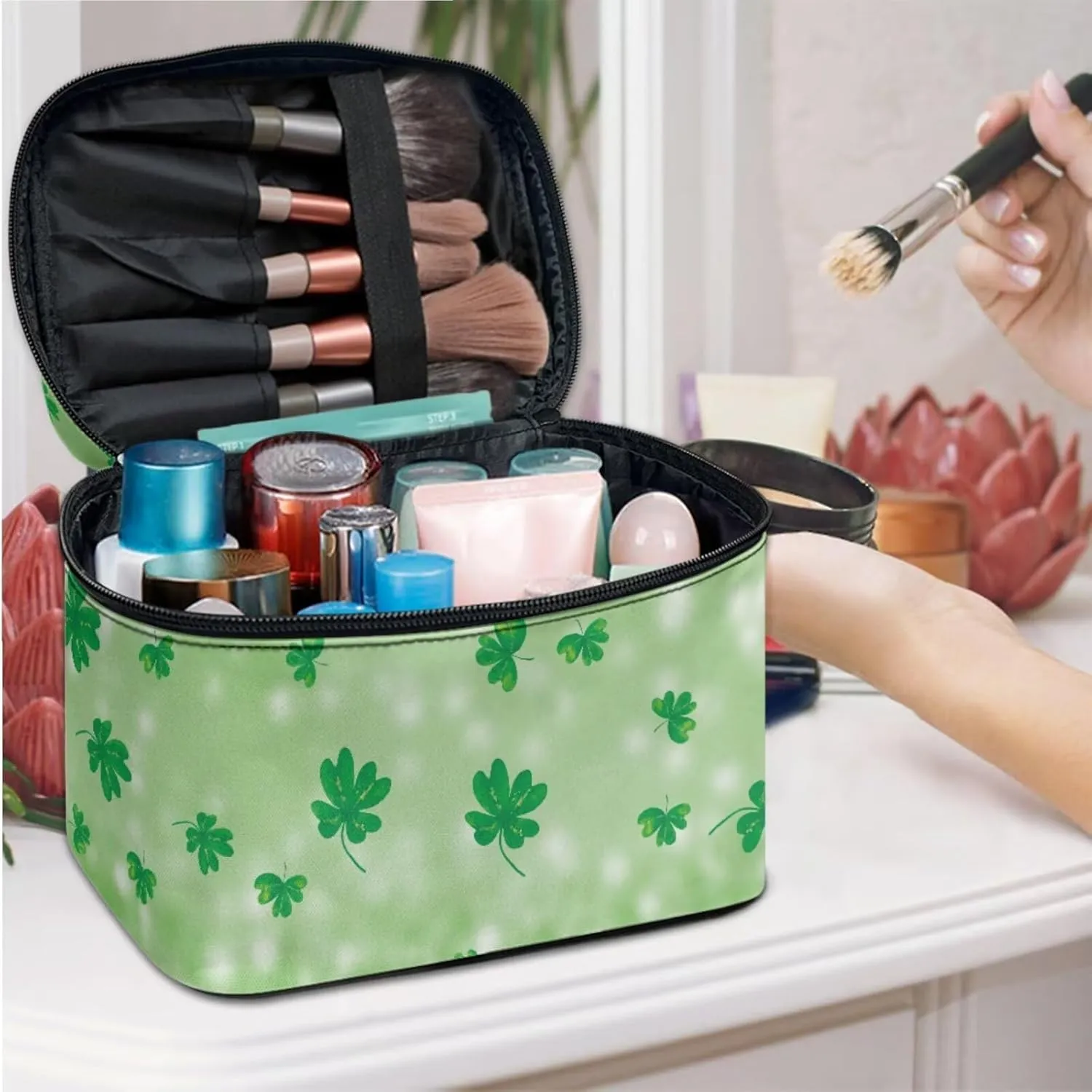 COEQINE Green Makeup Bag for Women Travel Patty'S Day 3pcs Leaves Travel Makeup Bag Cosmetic Train Case Portable Makeup Artist Organizer Bag With Double Layer Makeup Brush Holder Pu Wallet