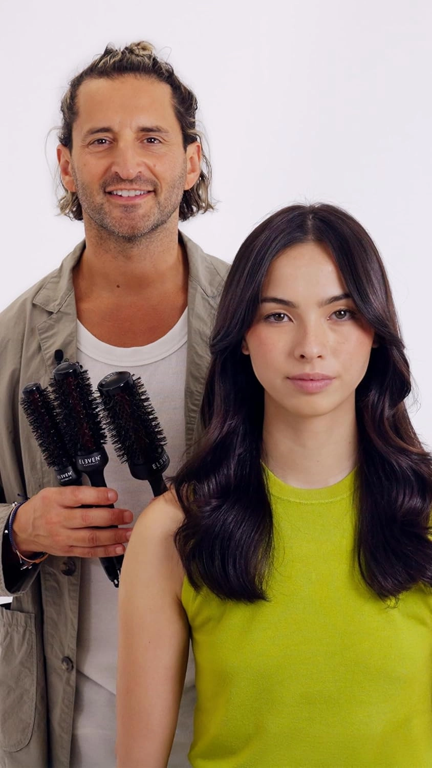 ELEVEN AUSTRALIA Round Brush - Professional Hair Styling Tool - Ceramic Barrel for Frizz Control, Volume & Smooth Finish, Ideal for Blow Drying & Curling