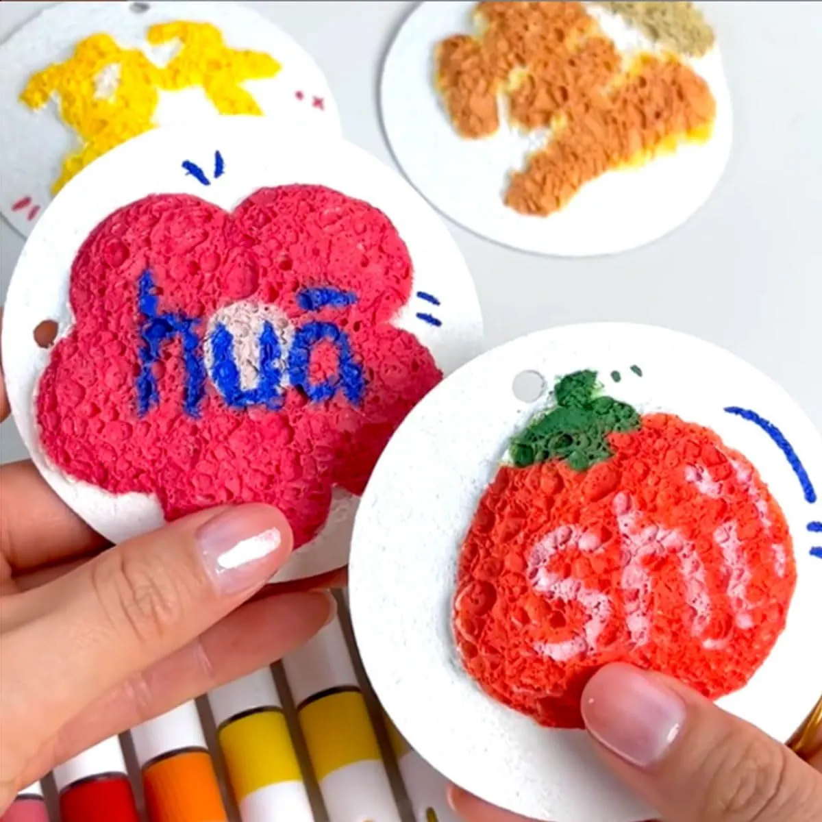 Fhibnd Magic Puffy Paint, 3D Drawing Magic Canvas Sponge, Puffy Popcorn Drawing Texture Painting Kit, DIY B,MagicFoam Texture Painting Kit,DIY BubbleDrawing Pens Art Supplies10pcs (A)