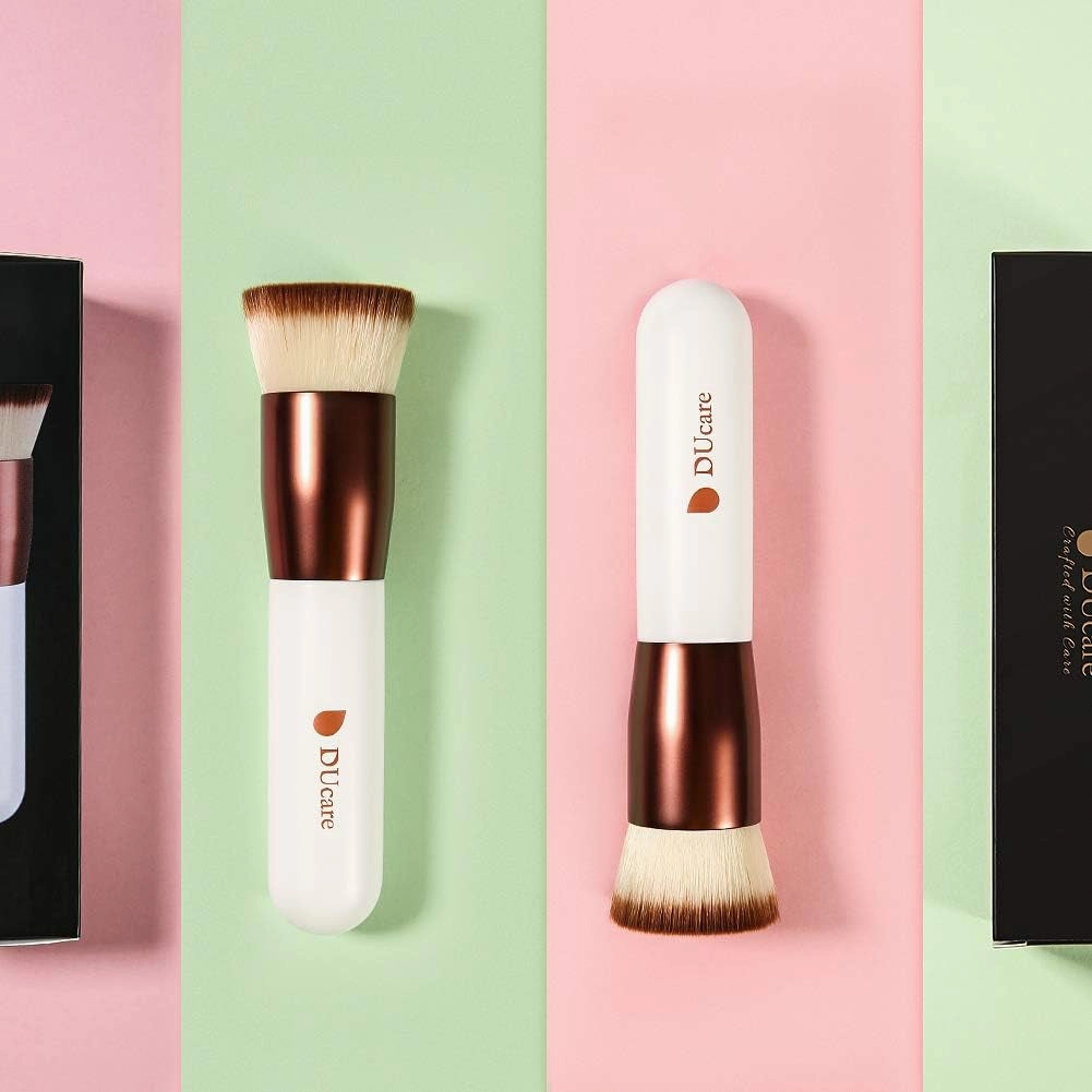 Foundation Brush – Dense Kabuki Design for Flawless Coverage