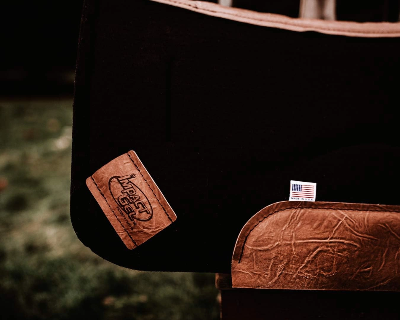 Impact Gel Contour Felt Saddle Pad