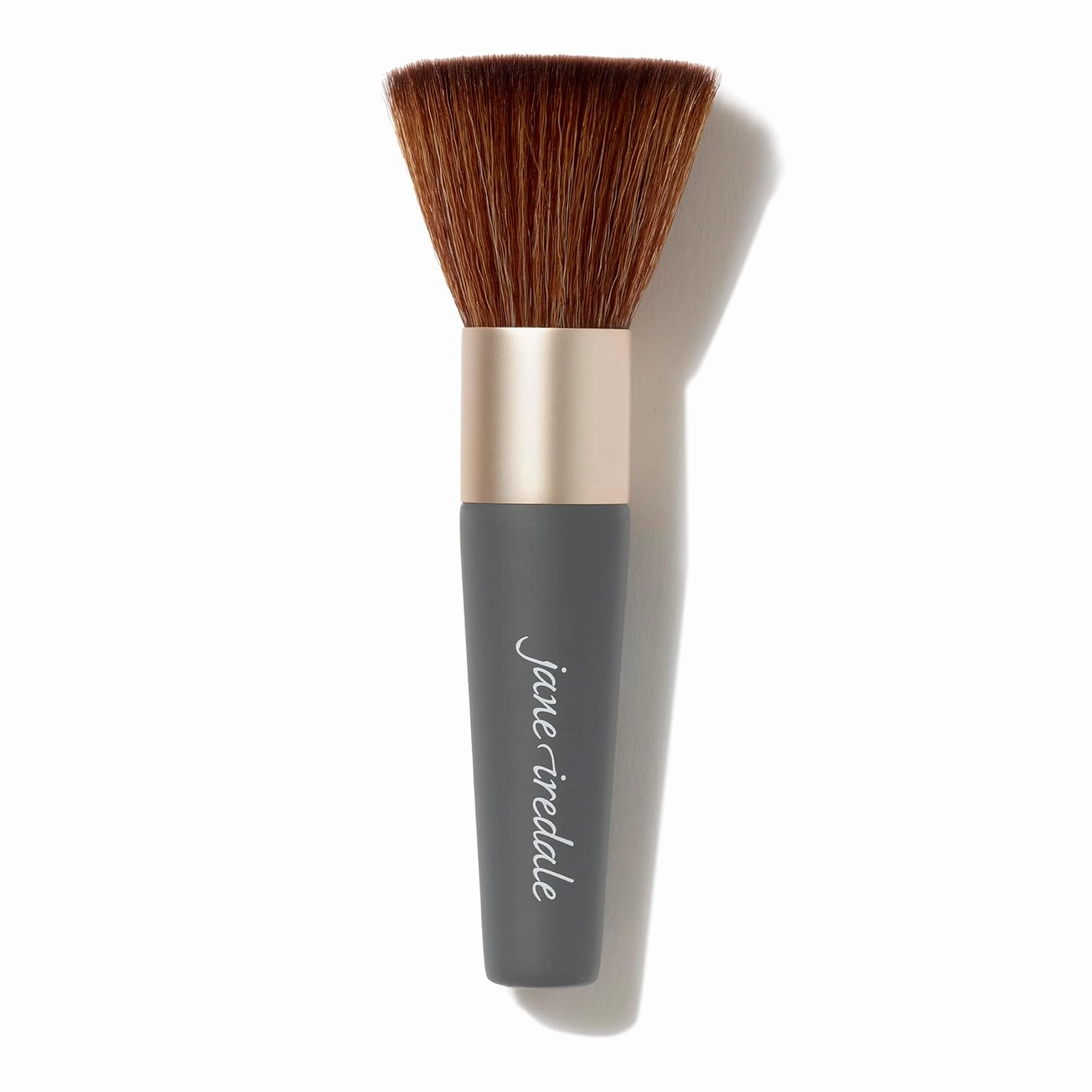 jane iredale The Handi Brush, Medium, Semi-Dense Complexion Brush for Controlled, Even Application of Powder Makeup, Vegan, Cruelty Free