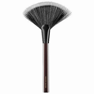 Kevyn Aucoin - The Large Fan Brush