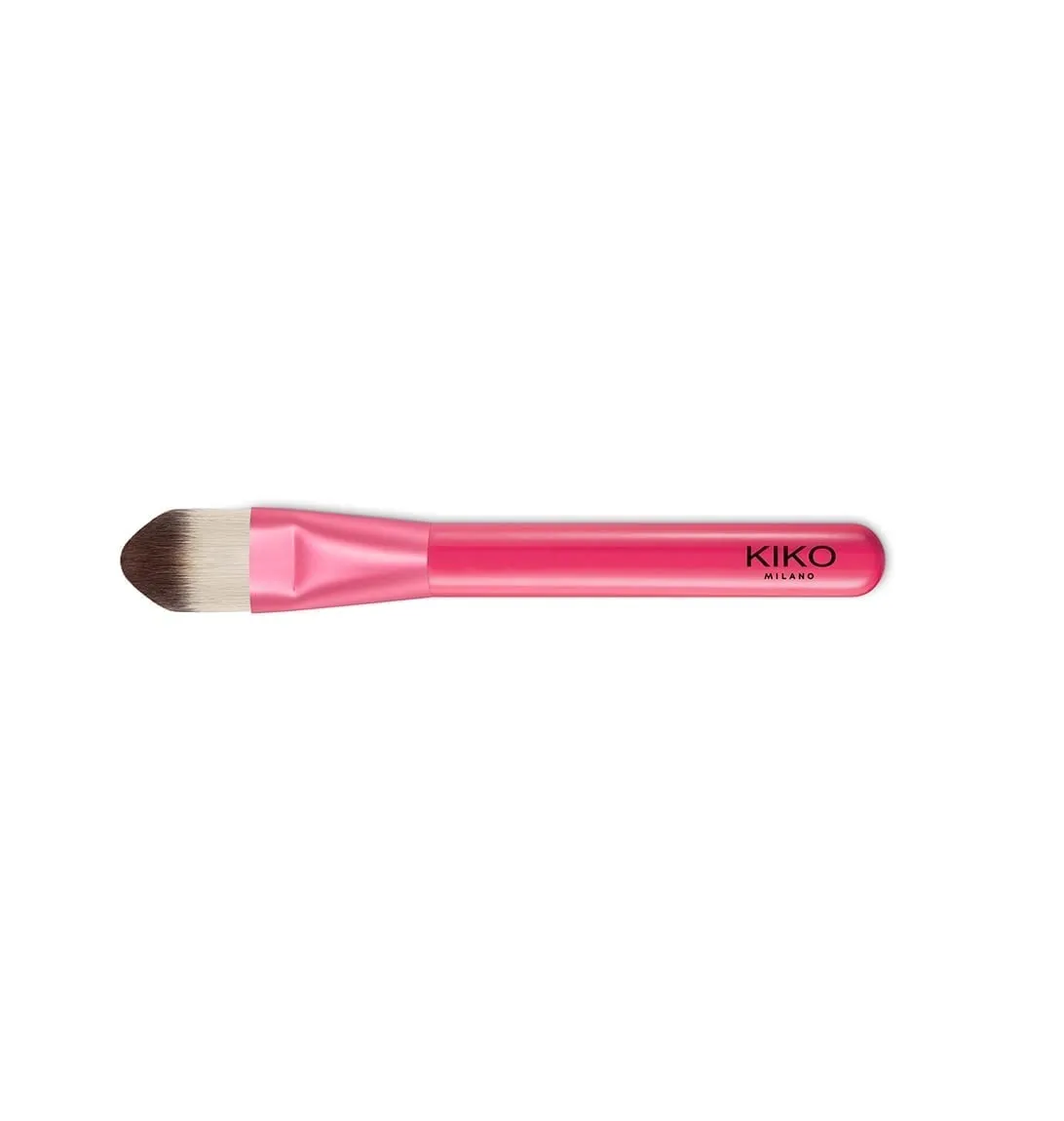KIKO Milano Smart Foundation Brush 101 | Flat Brush With Synthetic Fibers To Fluid Or Cream Foundation