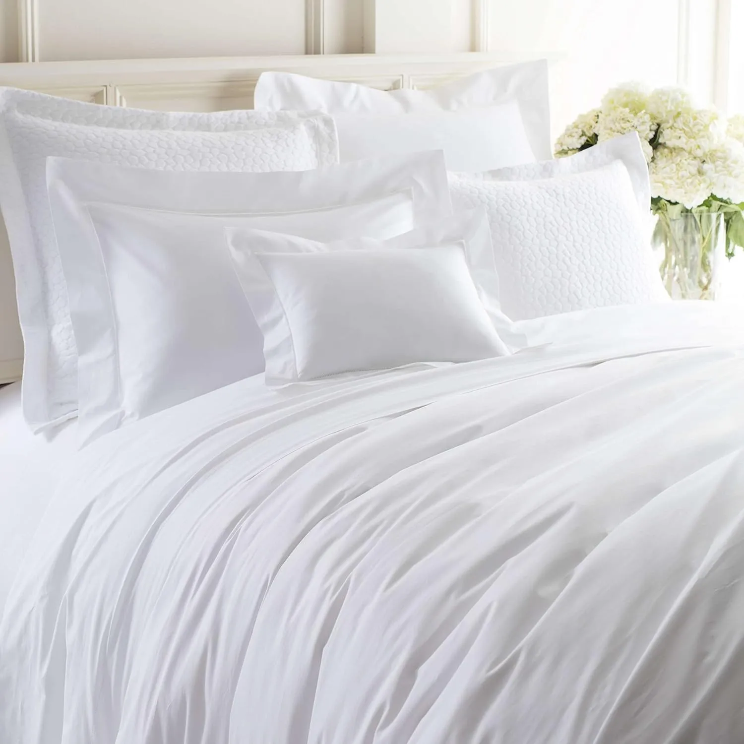 Lia White Duvet Cover, King Size, White Solid Pattern