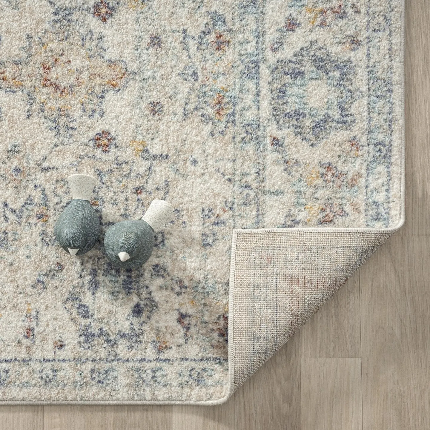 LUXE WEAVERS Vintage Style Floral Area Rug, Beige, 9x12