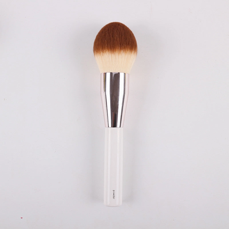 Luxurious Precision Powder and Foundation Brush