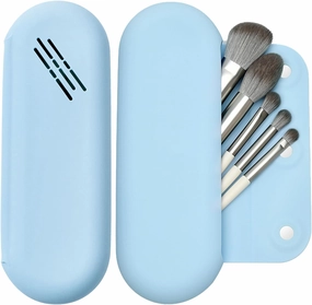 Makeup Brush Holder Magnetic Closure Make Up Brushes Organizer Silicone Makeup Bag Travel Essentials (Blue)