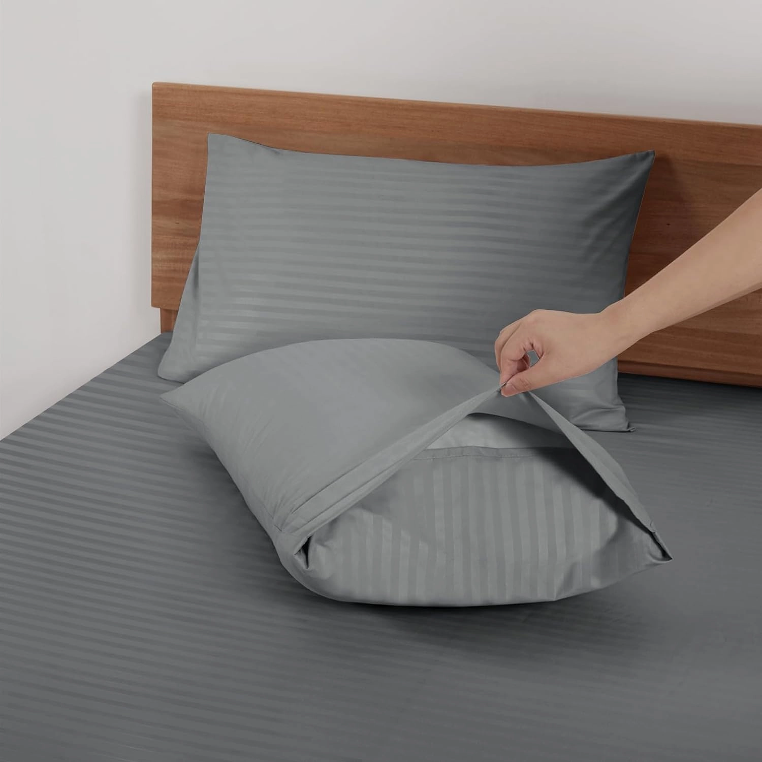 Mejoroom Striped Full Size Sheets – Extra Soft Full Size Bed Sheets - 16inches deep Pocket Full Sheet Set, Breathable, Wrinkle, Fade and Stain Resistant – 4 Piece(Gray Stripe)