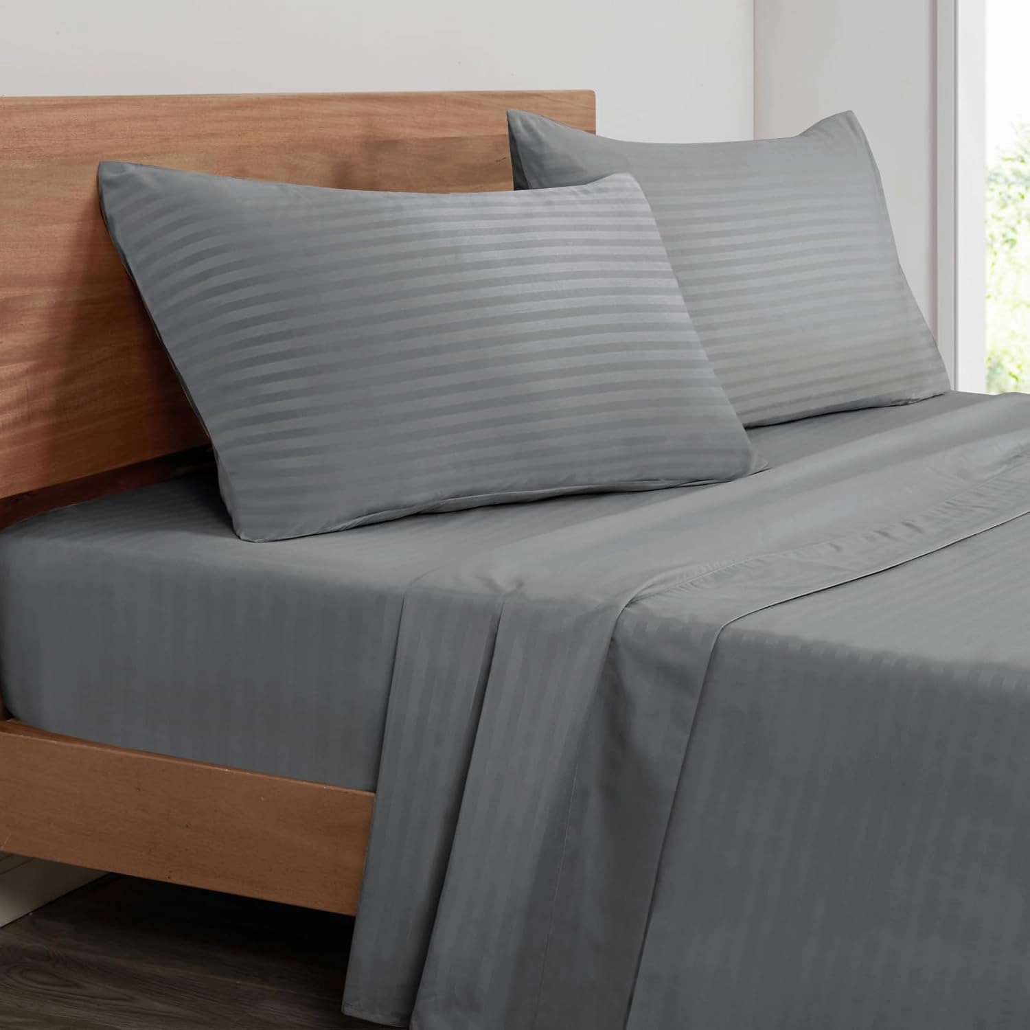 Mejoroom Striped Full Size Sheets – Extra Soft Full Size Bed Sheets - 16inches deep Pocket Full Sheet Set, Breathable, Wrinkle, Fade and Stain Resistant – 4 Piece(Gray Stripe)