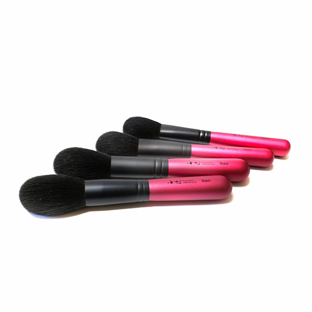 Nakamura Seisakusho Nao Series 03 Powder Brush (Medium)