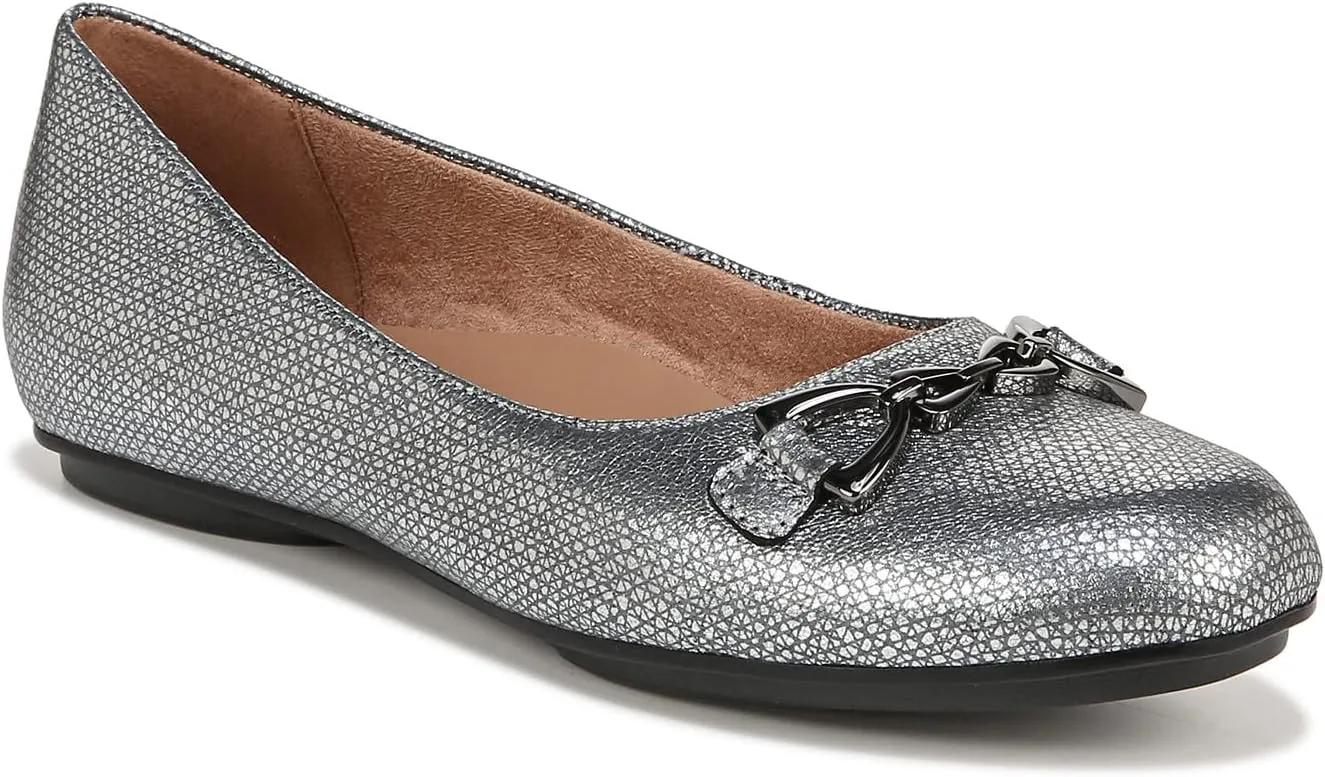 Naturalizer Women's Maxwell-Bit Chain Detail Round Toe Ballet Flat