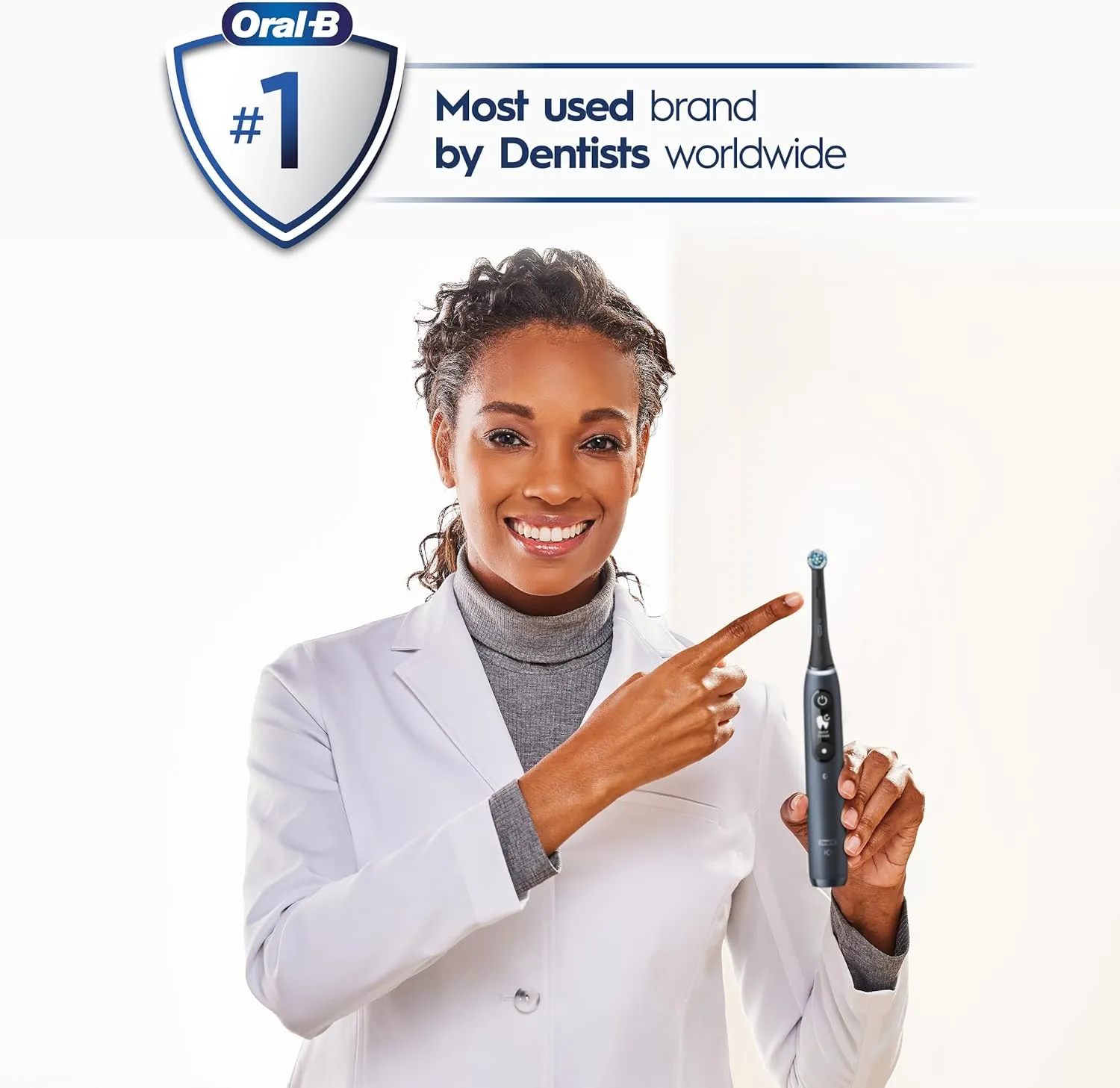 Oral-B iO Series 7 Electric Toothbrush with 2 Replacement Brush Heads, Black Onyx
