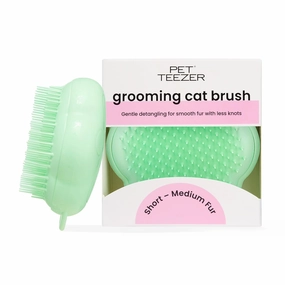 Pet Teezer by Tangle Teezer Cat Brush, De-Shedding Cat Hair Brush for a Gentle, Soothing Groom & Short to Medium Length Fur, Green
