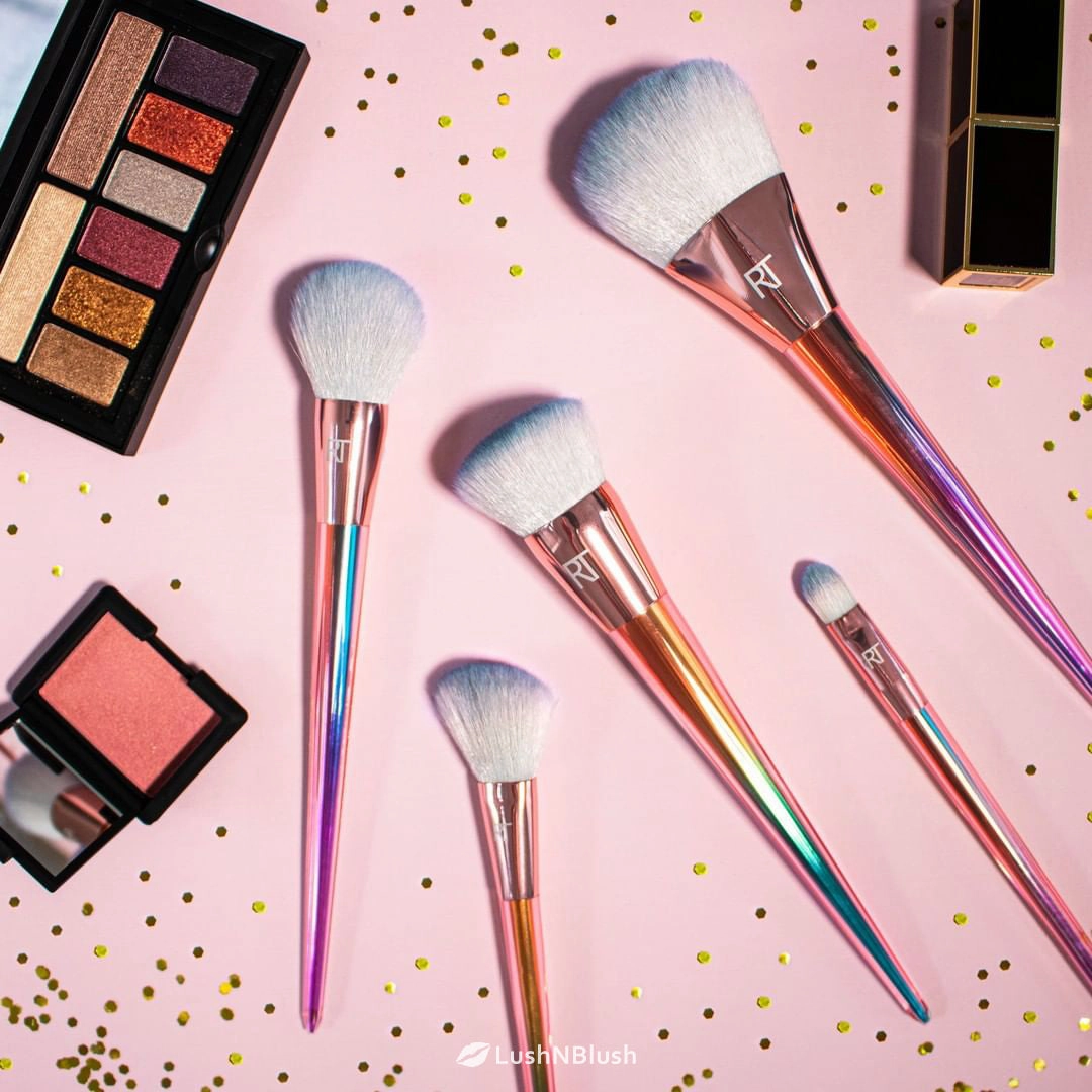 REAL TECHNIQUES Brush Crush Contour