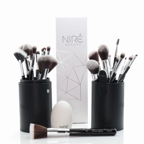 Ultimate Makeup Brush Collection - Silver Edition