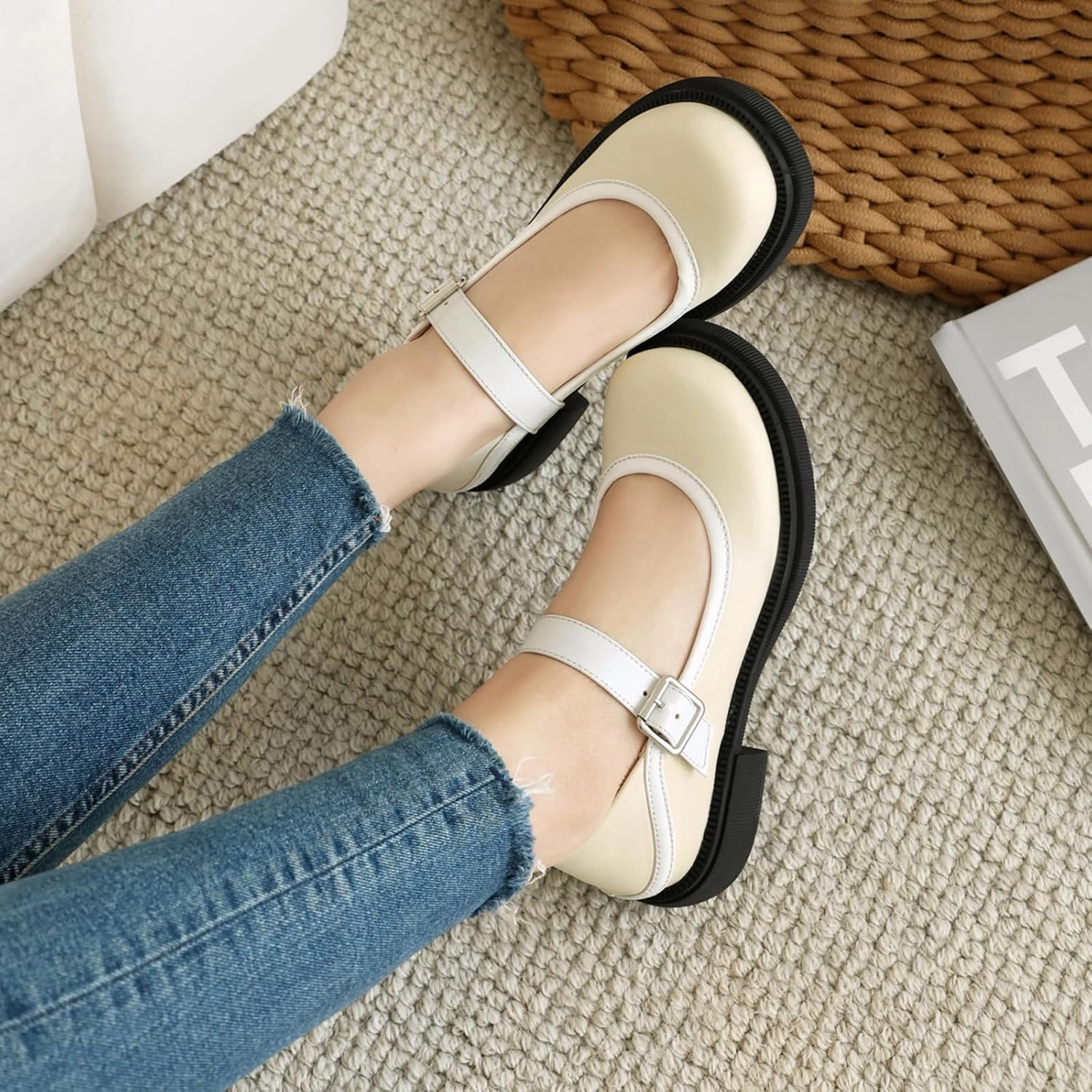 Women's Round Toe Pumps Low Heel Color-Blocked Mary Jane Shoes with Buckle Closure
