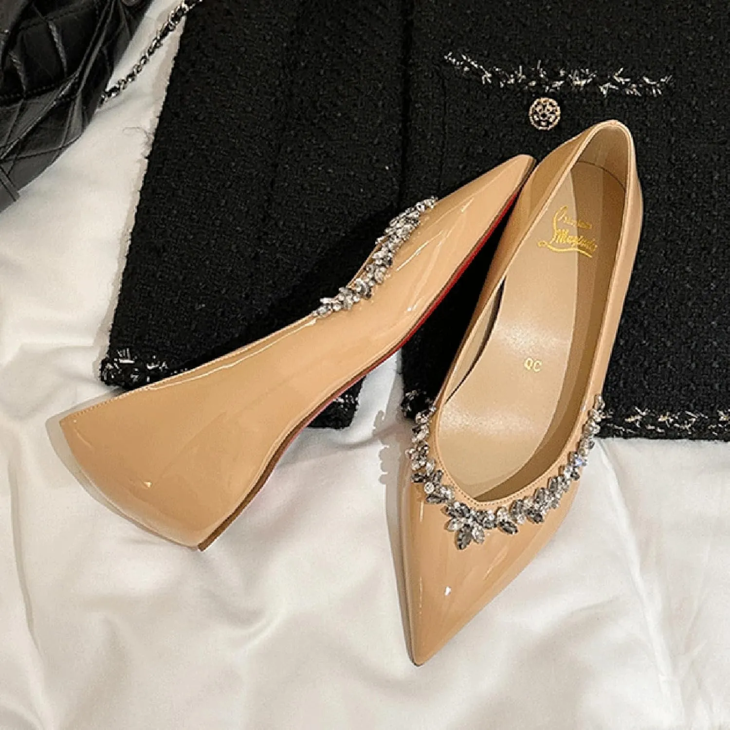 Women‘s Rhinestones Patent Leather Flats Sexy Pointed Toe Comfort Slip On Internal Height Increase Wedge Pumps for Party Evening Prom Wedding Dress Shoes